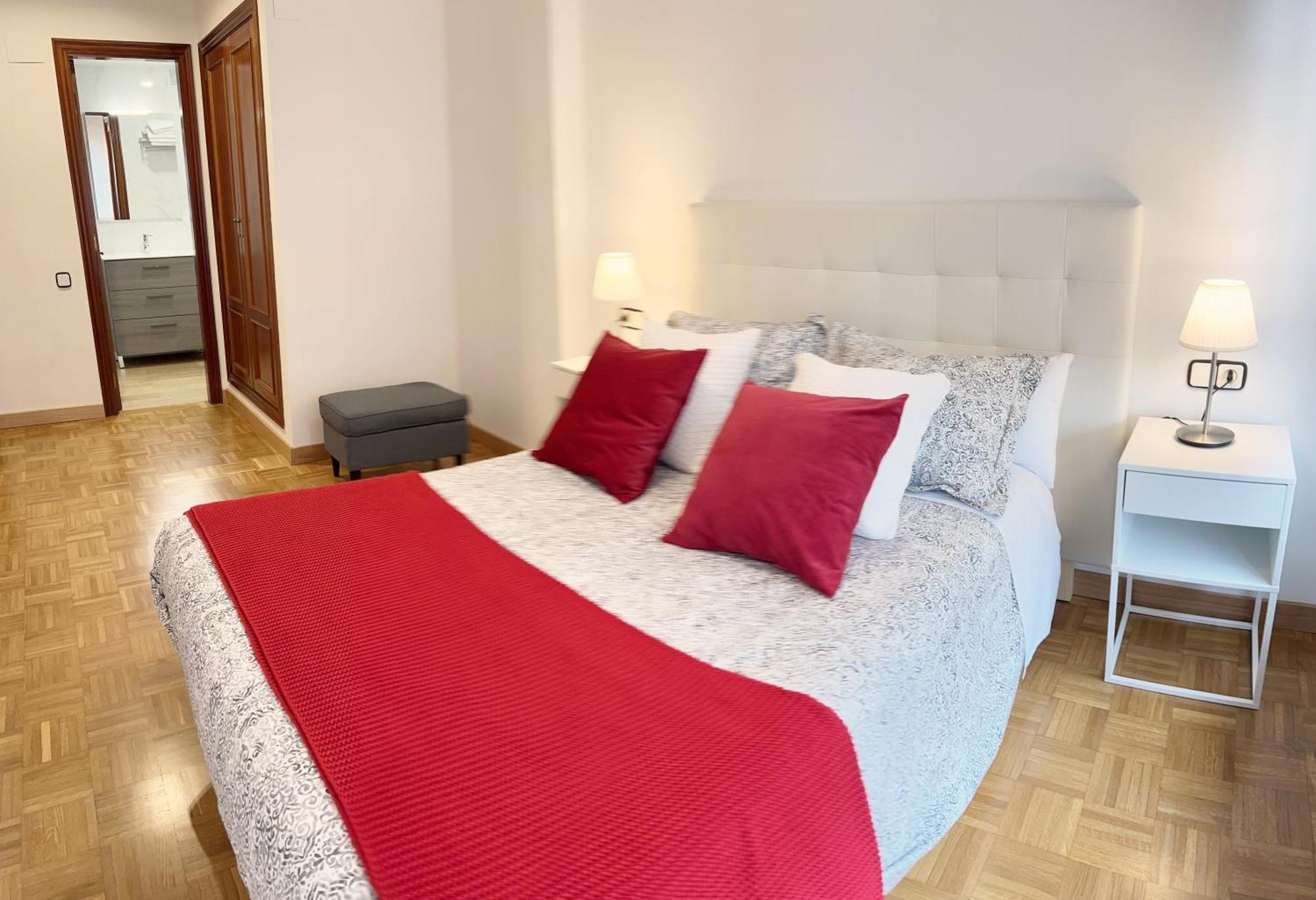 Apartamento Europa Centric Parking Gratis Oviedo Kültér fotó
